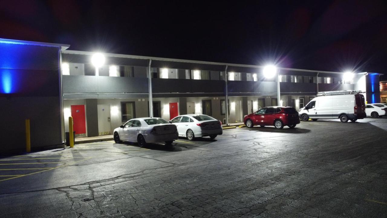 Days Inn By Wyndham Indianapolis East Post Road Kültér fotó