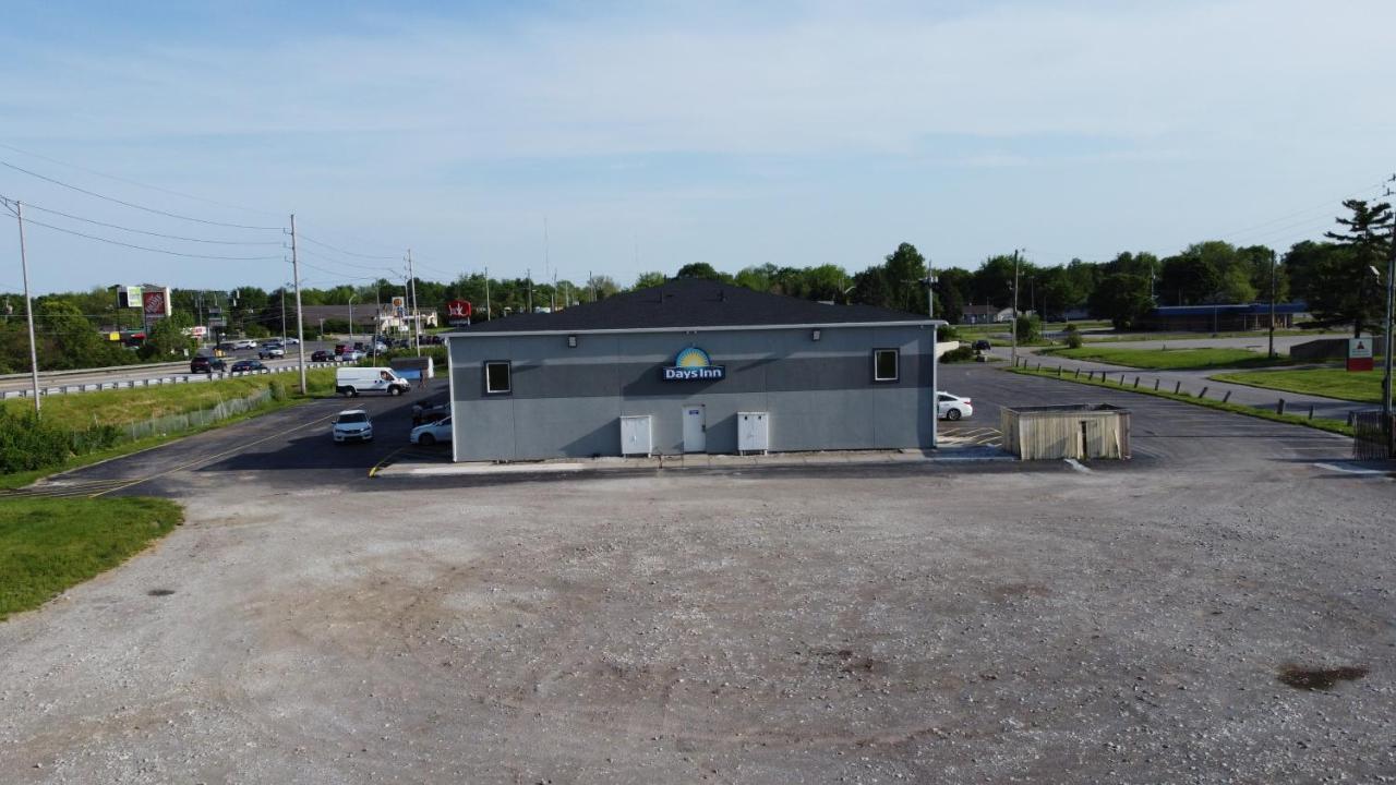 Days Inn By Wyndham Indianapolis East Post Road Kültér fotó