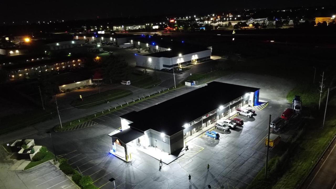 Days Inn By Wyndham Indianapolis East Post Road Kültér fotó