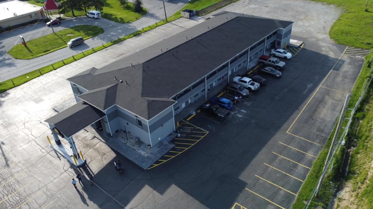 Days Inn By Wyndham Indianapolis East Post Road Kültér fotó